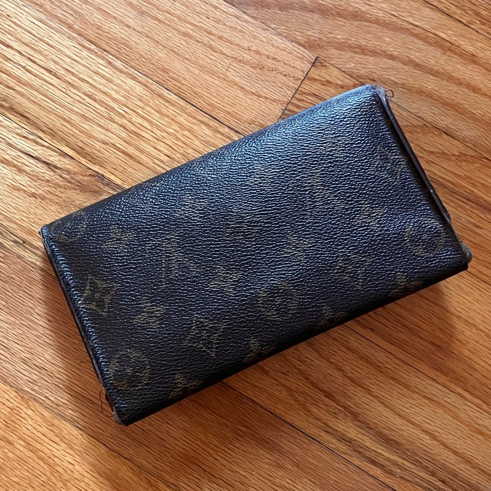 Vintage Louis Vuitton monogram wallet - Picture 4 of 5